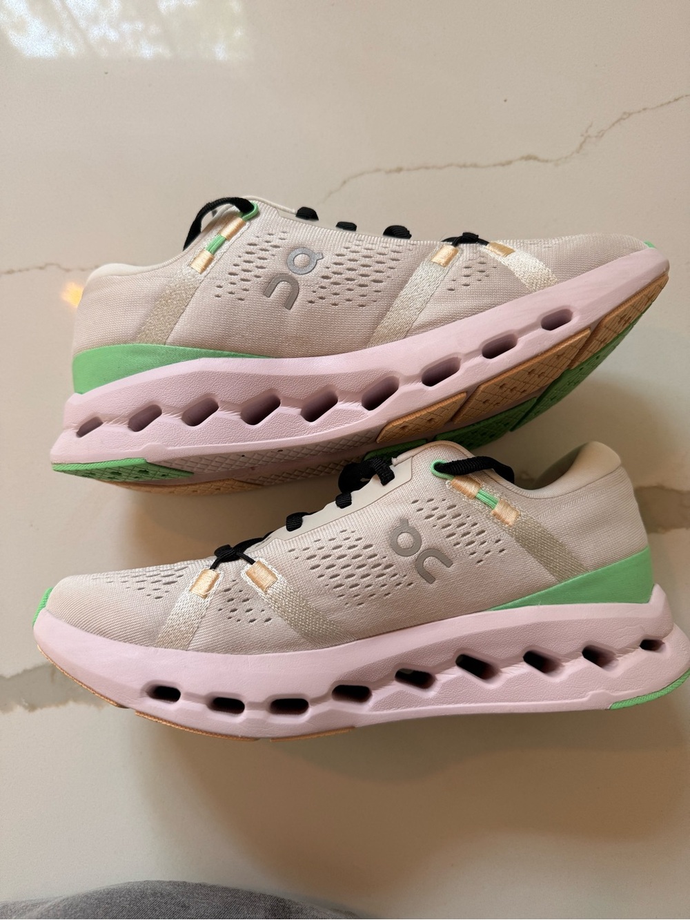 On Running Cloudsurfer 2 Women's Pearl Orchid Sneakers